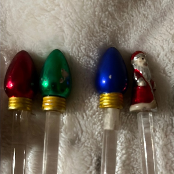 17 Christmas Themed Stir Sticks - Picture 8 of 9